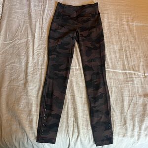 Brown and black camo lululemon leggings like new!